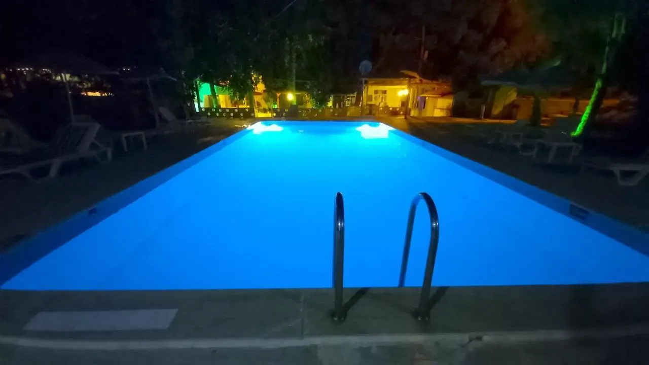 Hotel Tropicana ダッチャ